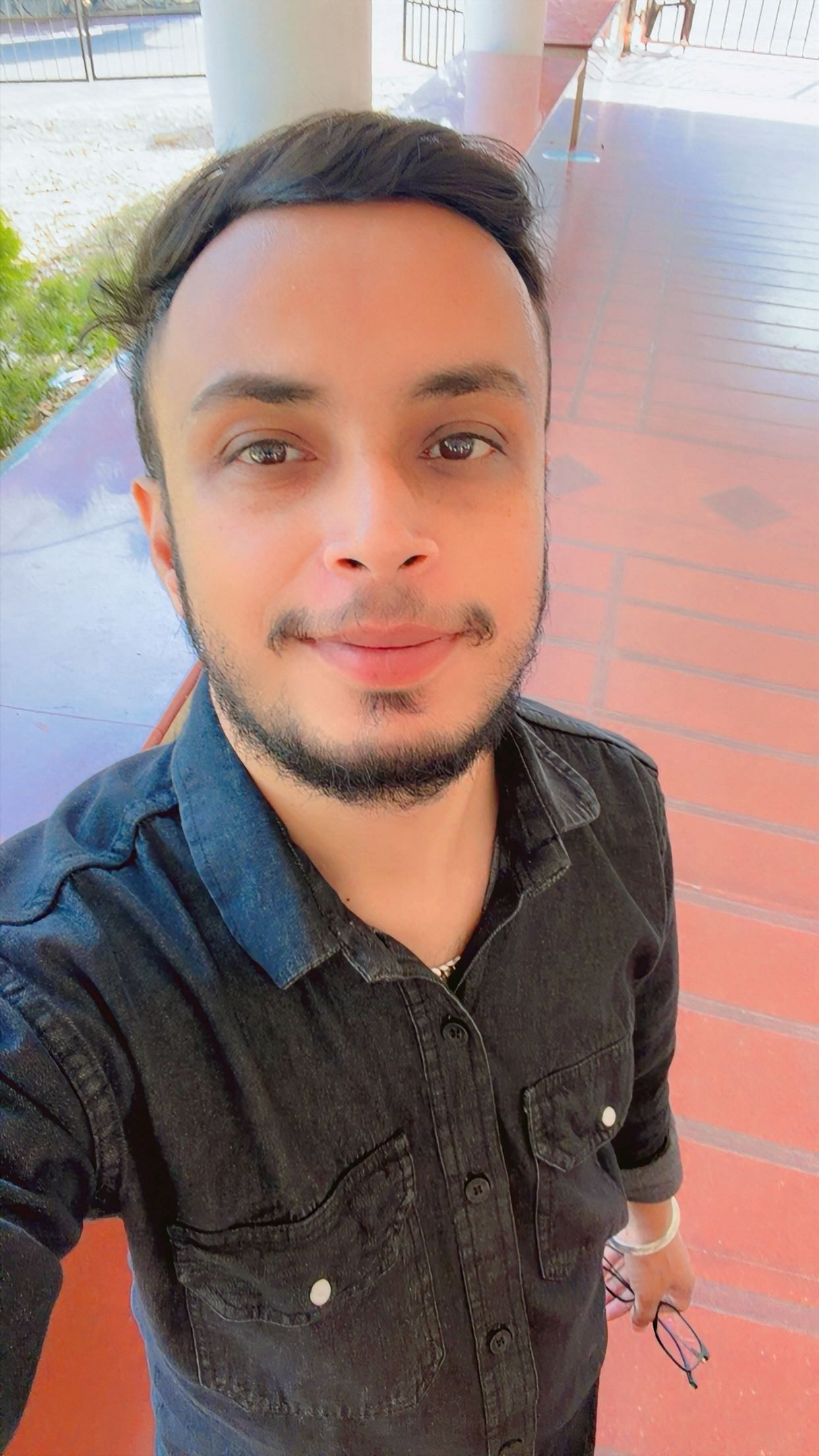 Monu Tiwari - Founder of JPG2Go